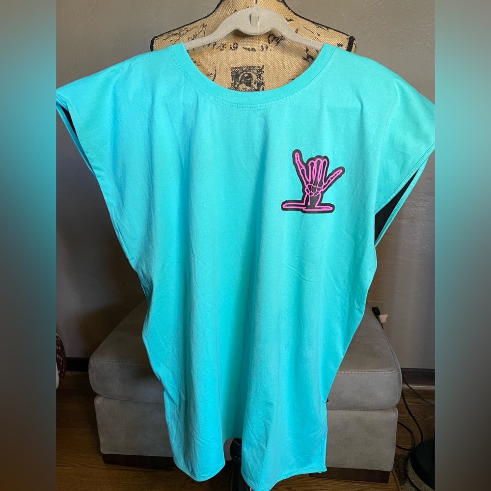 Shreddy pullover Aqua Beach Shirt Open sides L/XL 25” PTP Unisex
